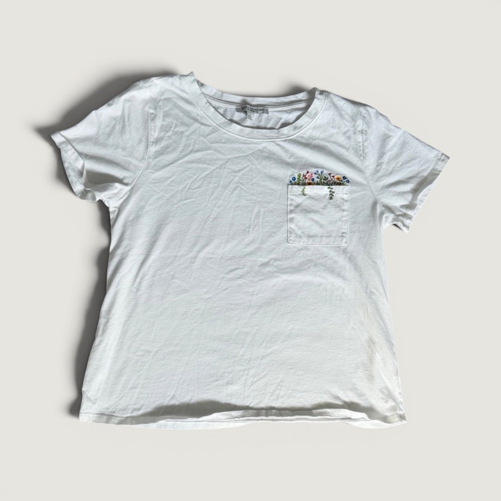 Green Envelope Los Angeles White Floral Embroidered Pocket T-Shirt Large GTJ213R